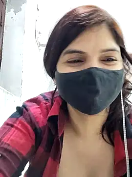 Snapshot of illay_love chatting on 02-27-26, 08:20 illay love online show from 02-27-26, 08:20