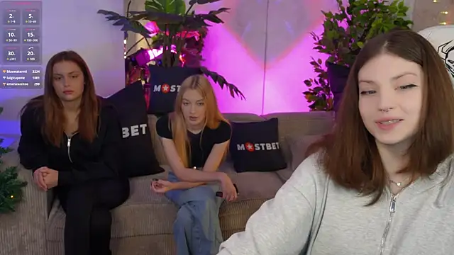 Beatrice 054 online show from 12-21-24, 11:44