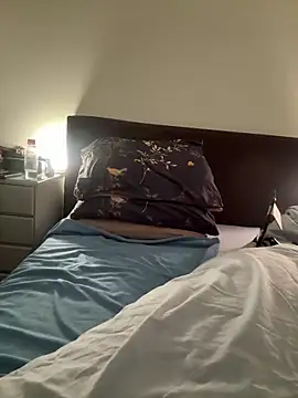 Snapshot of maturemale2024 chatting on 11-20-25, 05:23 maturemale2024 online show from 11-20-25, 05:23