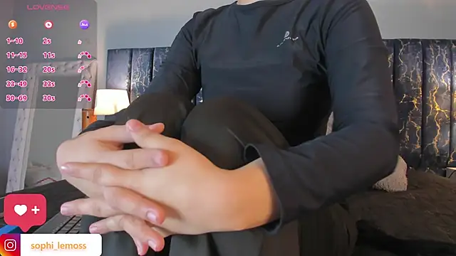 Sophia Lemos online show from 01-06-26, 01:37