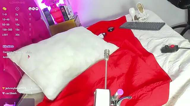 Snapshot of SofiaJoness_ chatting on 02-15-25, 11:36 SofiaJoness online show from 02-15-25, 11:36