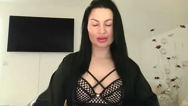 Snapshot of Helena7077 chatting on 01-09-25, 10:52 Helena7077 online show from 01-09-25, 10:52