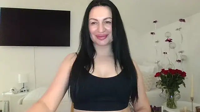 Snapshot of Helena7077 chatting on 02-18-25, 10:58 Helena7077 online show from 02-18-25, 10:58