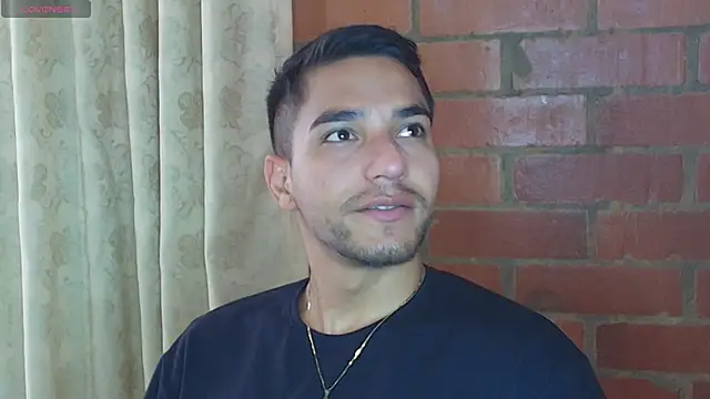 Leandro valenzuela online show from 02-10-25, 06:56