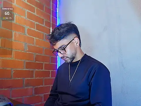 Leandro valenzuela online show from 10-29-25, 03:25