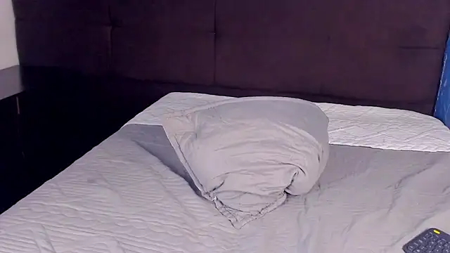 tachala  online show from 10-28-25, 03:10