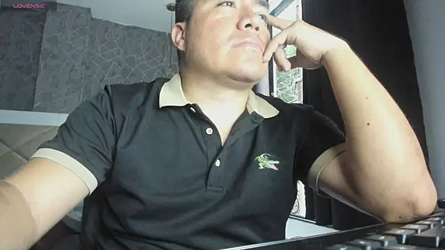 Jhonatan Morales S online show from 02-28-25, 10:50