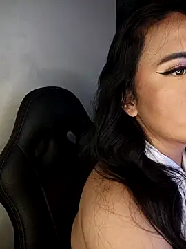 EllieMartini online show from 11-14-25, 09:13