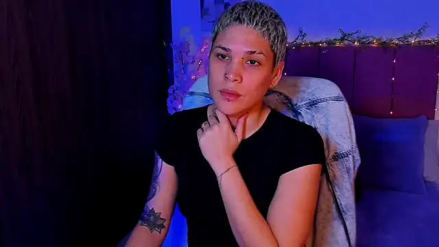 Charlee pink online show from 10-15-25, 06:52