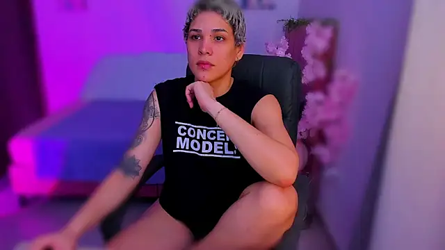 Charlee pink online show from 11-23-25, 06:08