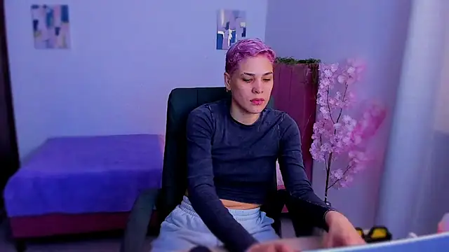 Charlee pink online show from 12-05-25, 06:15