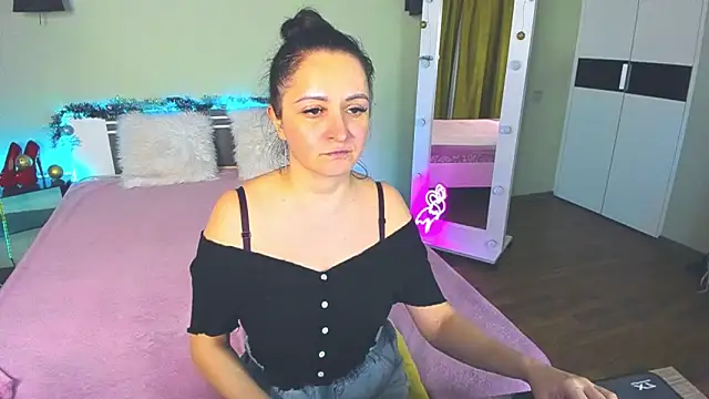 AngellLika online show from 12-15-24, 04:59