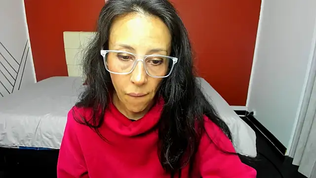 Abrillee1 online show from 12-26-24, 10:52