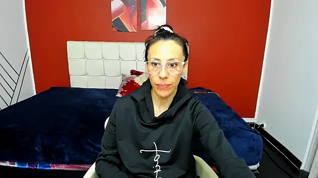 Abrillee1 online show from 01-12-25, 03:17