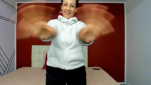 Abrillee1 online show from 01-30-25, 01:33