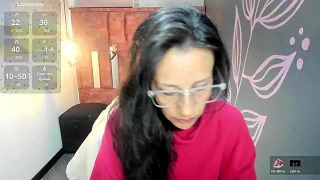 Abrillee1 online show from 11-10-25, 12:04