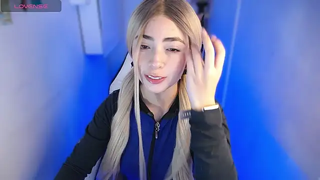 channel blonde a online show from 11-07-25, 03:45