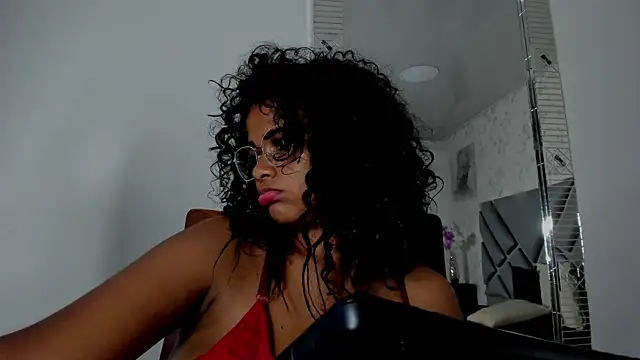 moon HoneyX online show from 02-04-25, 07:00