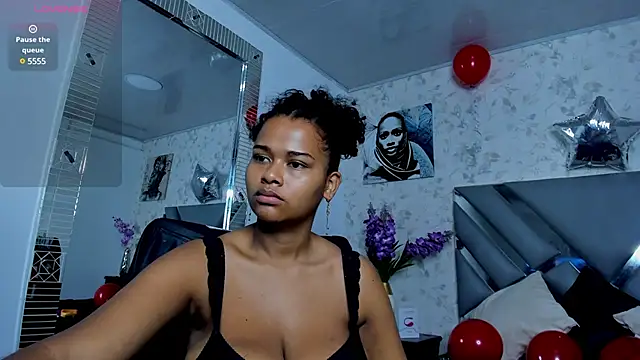moon HoneyX online show from 02-19-25, 01:06