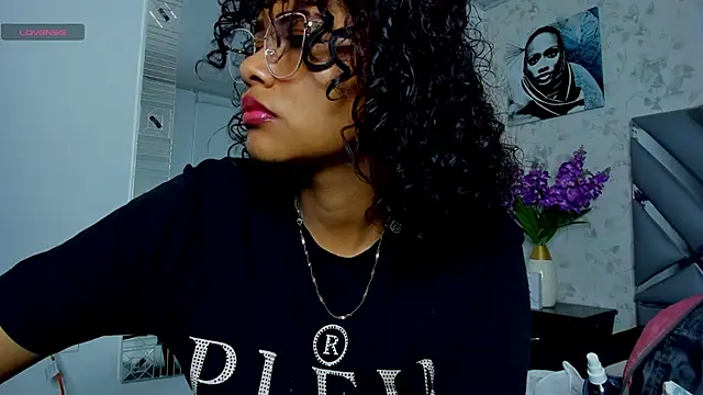 moon HoneyX online show from 03-03-25, 02:04
