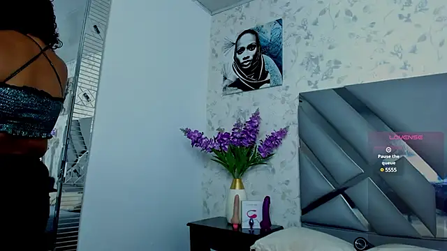 moon HoneyX online show from 03-10-25, 03:09