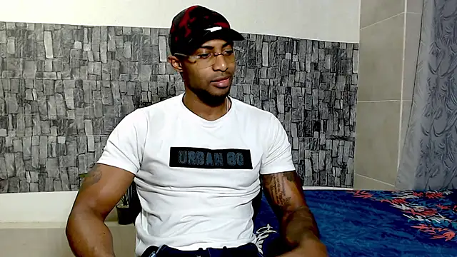 Snapshot of Joseephjackson chatting on 03-17-25, 04:33 Joseephjackson online show from 03-17-25, 04:33