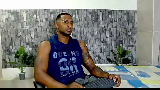 Snapshot of Joseephjackson chatting on 03-19-25, 02:13 Joseephjackson online show from 03-19-25, 02:13
