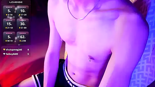 Snapshot of FEIYU001 chatting on 01-06-25, 02:36 FEIYU001 online show from 01-06-25, 02:36