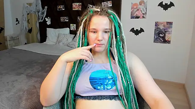 GloriaHylivi online show from 12-12-24, 06:31