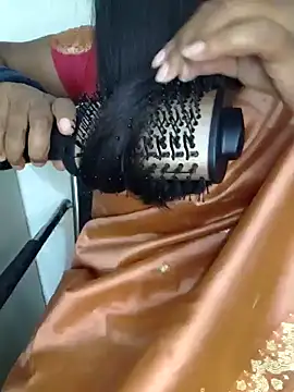 Snapshot of Sexy_Ammu_Telugu chatting on 01-18-25, 03:49 Sexy Ammu Telugu online show from 01-18-25, 03:49