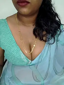 Snapshot of Sexy_Ammu_Telugu chatting on 01-25-25, 02:58 Sexy Ammu Telugu online show from 01-25-25, 02:58