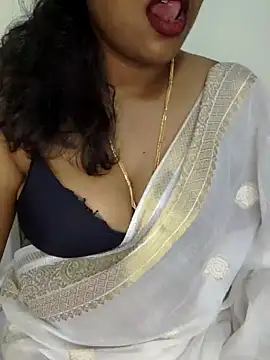 Snapshot of Sexy_Ammu_Telugu chatting on 01-30-25, 04:37 Sexy Ammu Telugu online show from 01-30-25, 04:37