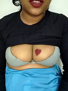 Snapshot of Sexy_Ammu_Telugu chatting on 01-31-25, 04:17 Sexy Ammu Telugu online show from 01-31-25, 04:17