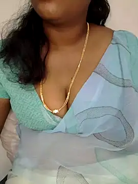 Snapshot of Sexy_Ammu_Telugu chatting on 02-06-25, 07:24 Sexy Ammu Telugu online show from 02-06-25, 07:24