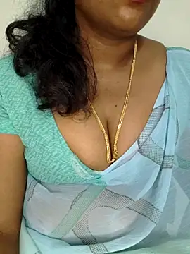 Snapshot of Sexy_Ammu_Telugu chatting on 02-10-25, 07:36 Sexy Ammu Telugu online show from 02-10-25, 07:36