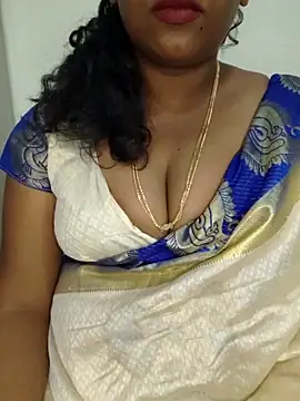 Snapshot of Sexy_Ammu_Telugu chatting on 03-01-25, 04:00 Sexy Ammu Telugu online show from 03-01-25, 04:00