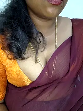 Snapshot of Sexy_Ammu_Telugu chatting on 03-13-25, 04:56 Sexy Ammu Telugu online show from 03-13-25, 04:56