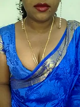 Snapshot of Sexy_Ammu_Telugu chatting on 03-21-25, 03:46 Sexy Ammu Telugu online show from 03-21-25, 03:46
