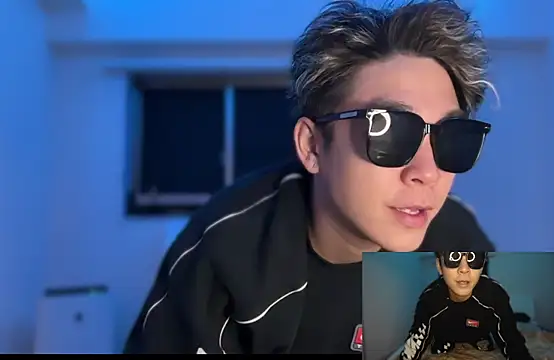 Snapshot of guerrilla_gansya722 chatting on 02-10-25, 01:11 guerrilla gansya722 online show from 02-10-25, 01:11