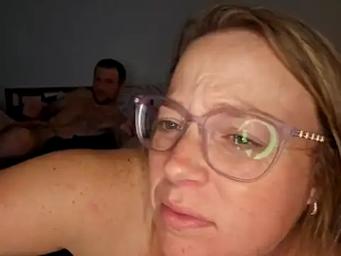 Snapshot of MrandMrsPooks chatting on 11-14-25, 07:18 MrandMrsPooks online show from 11-14-25, 07:18