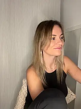 Snapshot of Milla__one chatting on 11-18-25, 06:07 Milla one online show from 11-18-25, 06:07