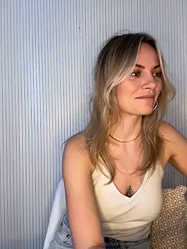 Milla  one online show from 02-26-26, 01:21