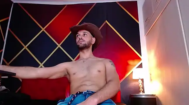 CindyandCarlo online show from 12-26-24, 07:16