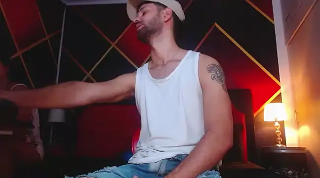 CindyandCarlo online show from 01-11-25, 07:59