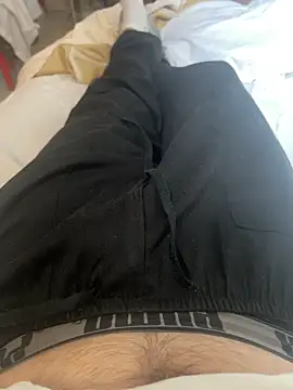 Snapshot of Napoletano17 chatting on 12-20-25, 02:02 Napoletano17 online show from 12-20-25, 02:02