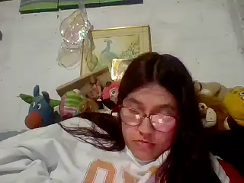 dafne19  online show from 01-08-25, 03:29