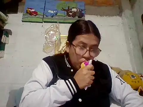 dafne19  online show from 01-09-25, 02:43
