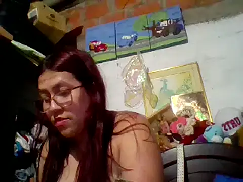 dafne19  online show from 01-12-25, 03:07