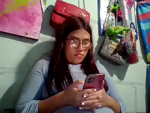 dafne19  online show from 01-13-25, 06:49