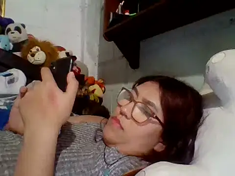 dafne19  online show from 02-04-25, 08:02